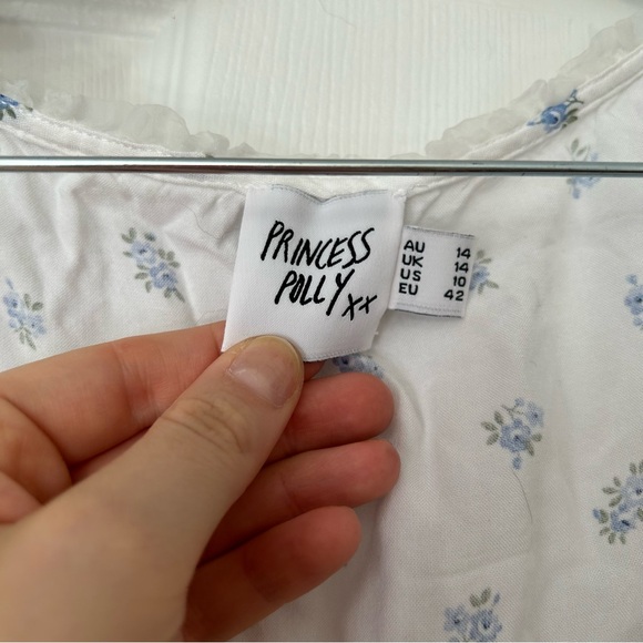 floral tie front tank top - Picture 2 of 2